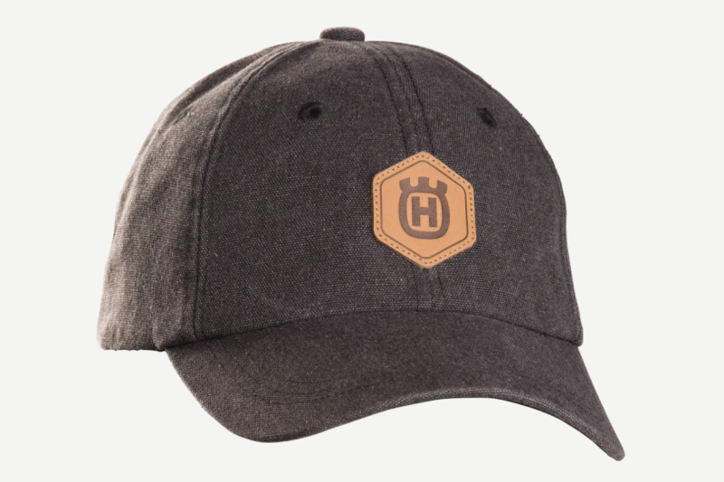 Šiltovka tmavo šedá s koženým logom Husqvarna